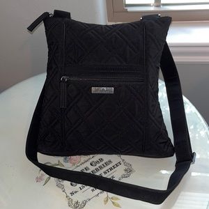 Vera Bradley black shoulder purse.